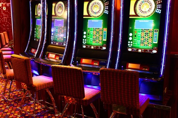 Chip selection for your bet Chip selection interface for Speed Blackjack betting